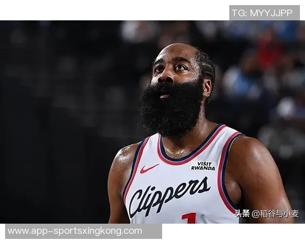 哈登状态回暖半场表现亮眼连得8分助球队提升士气