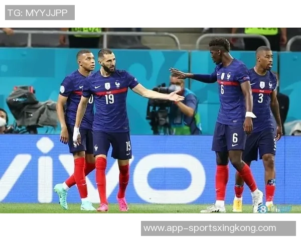 巴尔科拉因伤缺阵托万时隔六年重回法国国家队大名单